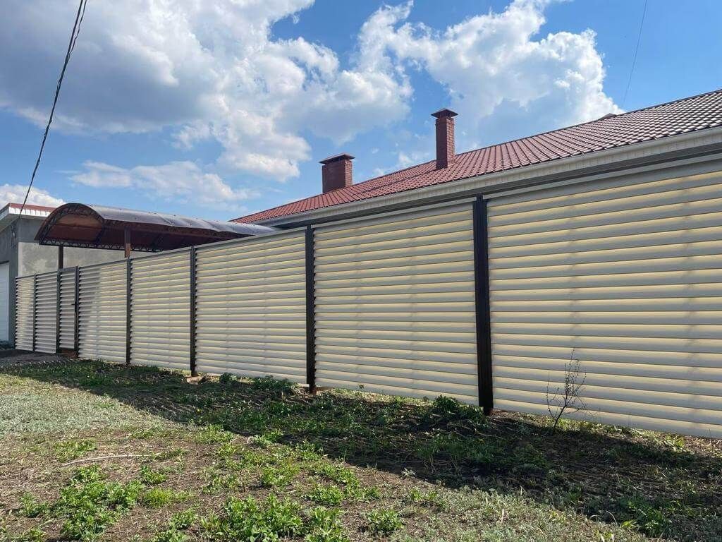 Забор из ламелей Еврожалюзи 25м RAL1015/1015 Слоновая Кость двусторонний в Новочеркасске
