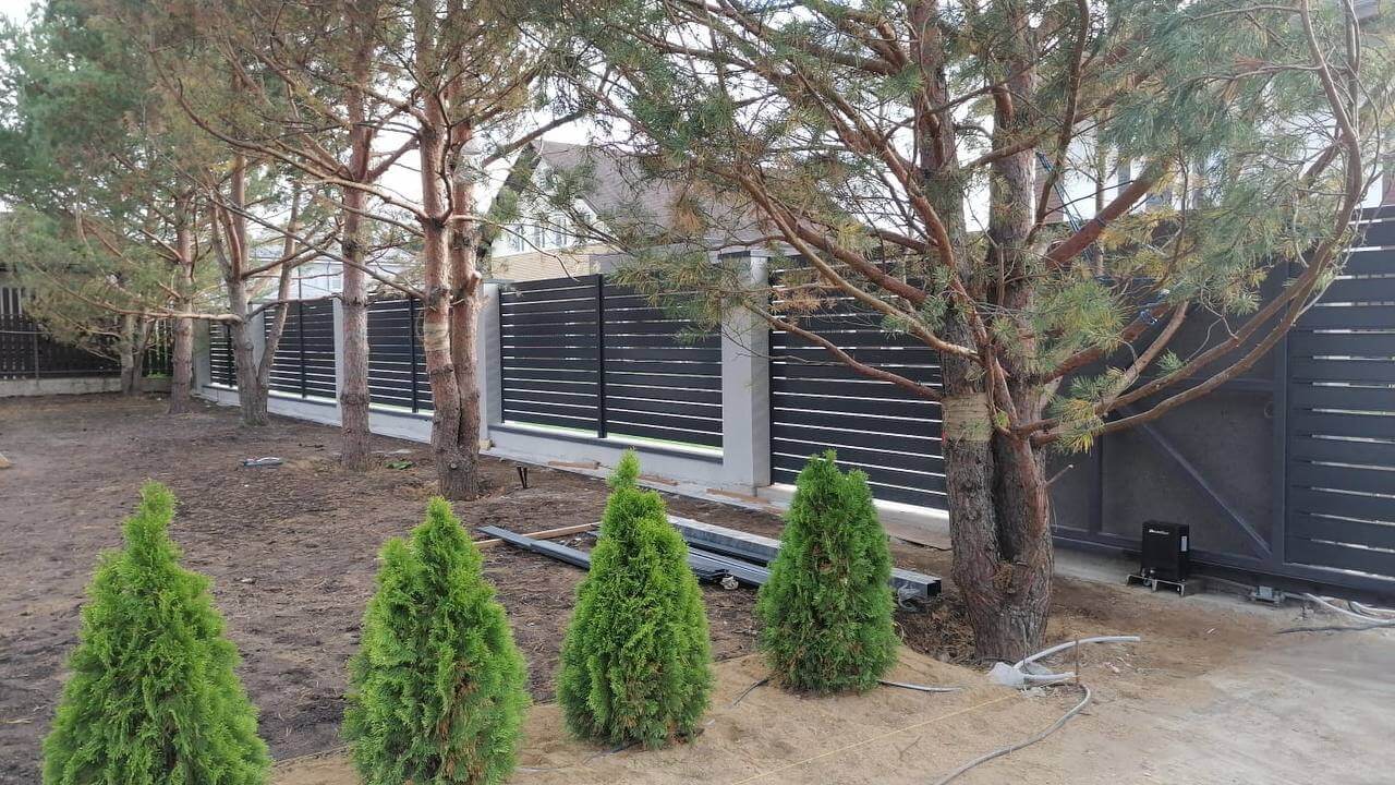 Забор-ранчо из металлопланкена 36м RAL7024 Серый Графит фото 6 в Новочеркасске