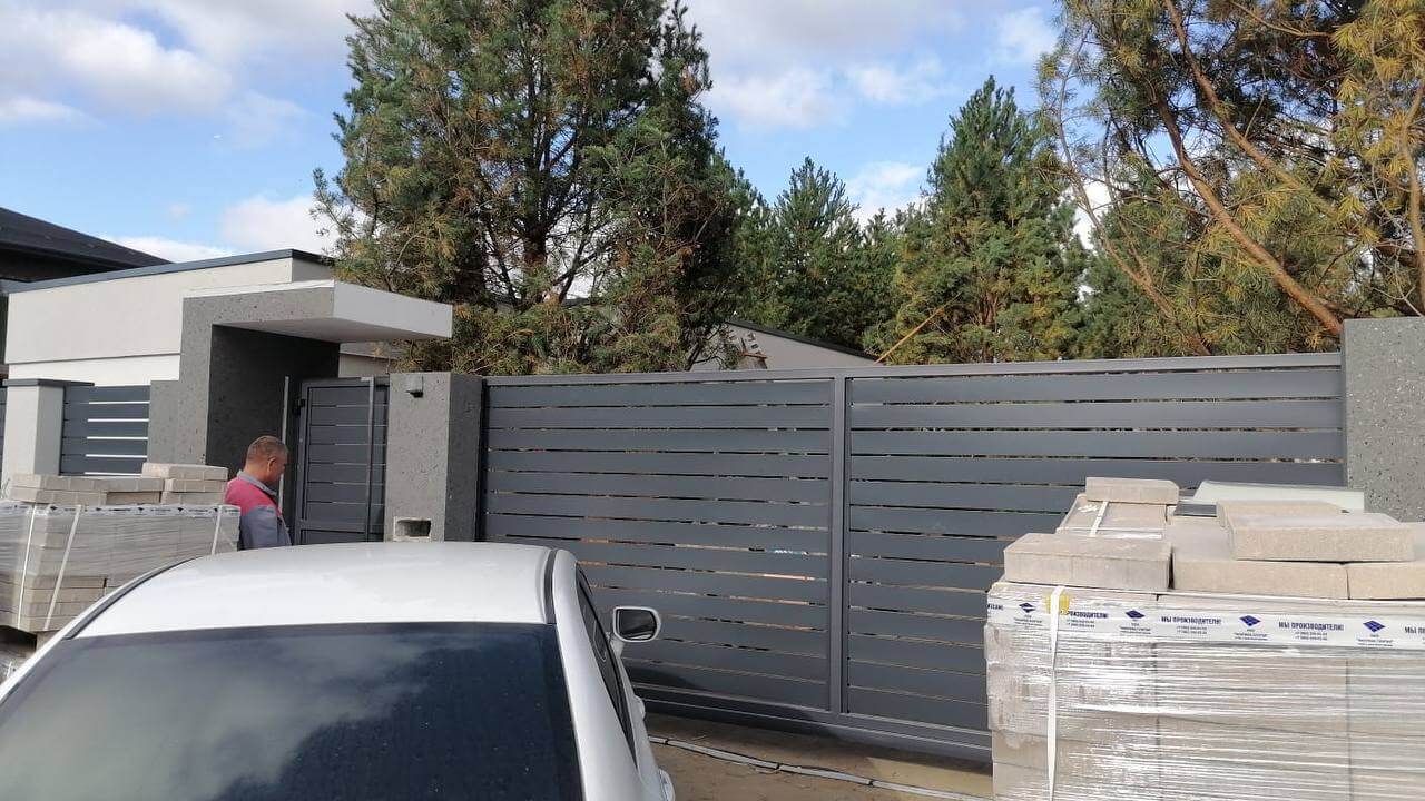 Забор-ранчо из металлопланкена 36м RAL7024 Серый Графит фото 3 в Новочеркасске