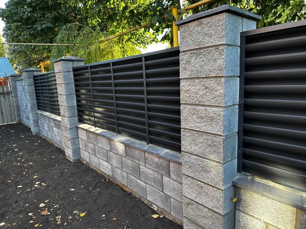 Забор-жалюзи 19м RAL7024/7024 Серый Графит двусторонний MATTE фото 6 в Новочеркасске