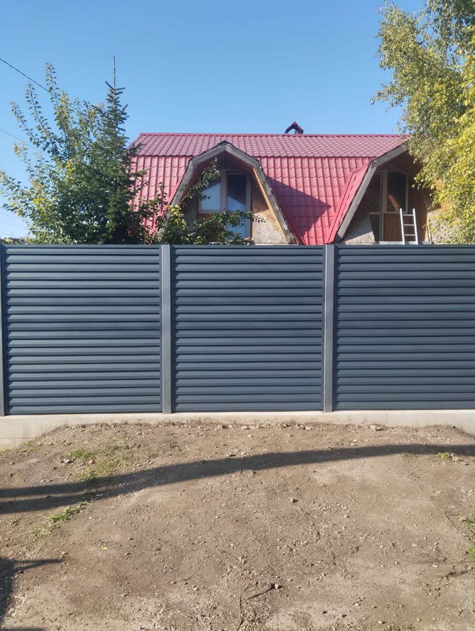Забор-жалюзи из ламелей Реснички 54м RAL7024/7024 Серый Графит двусторонний МАТТЕ в Новочеркасске