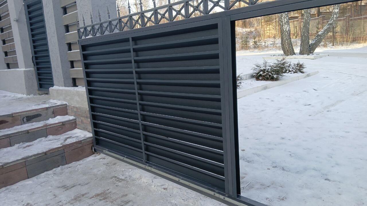 Входная группа из ламелей Хай-Тек RAL7024/7024 Серый Графит двусторонний МАТТЕ фото 16 в Новочеркасске