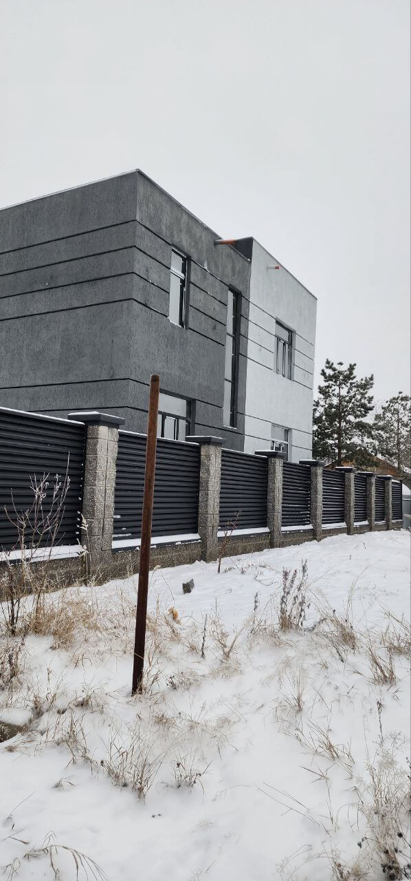 Забор-жалюзи из ламелей ЭКО-Z 66м RAL9005/9005 Черный двусторонний МАТТЕ фото 1 в Новочеркасске