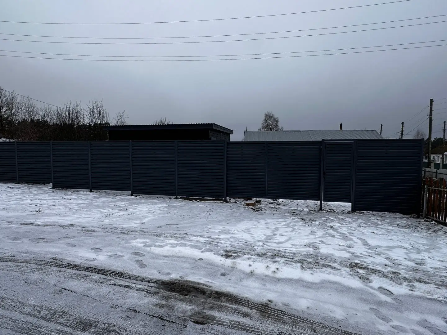 Забор-жалюзи из ламелей Хай-Тек 20м RAL7024/7024 Серый Графит двусторонний МАТТЕ фото 1 в Новочеркасске